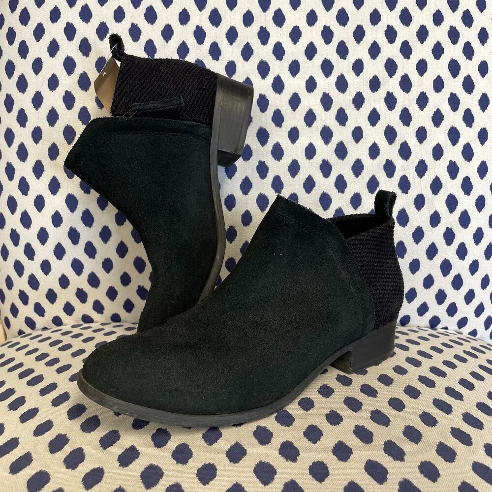 Toms Black Suede Booties size 7.5